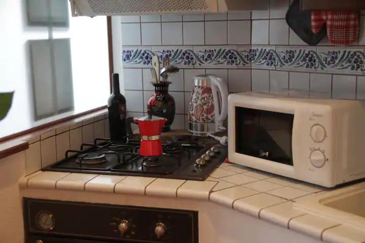 Accogliente Mansarda Nel Cuore Dell Antica Livorno Apartman Kültér fotó